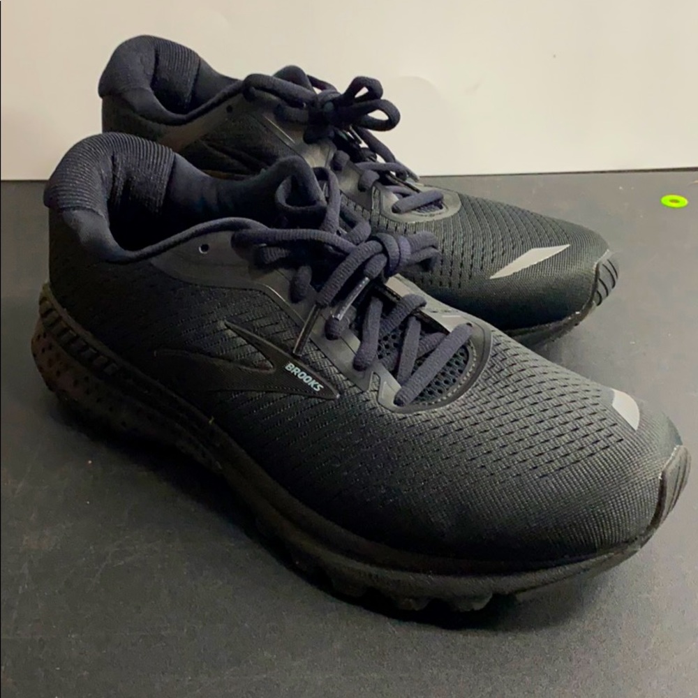 BROOKS ADRENALINE GTS 20 BLACK GREY LADIES 9